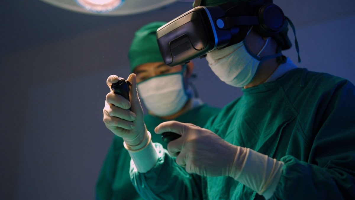 Augmented Reality And Virtual Reality In The Healthcare