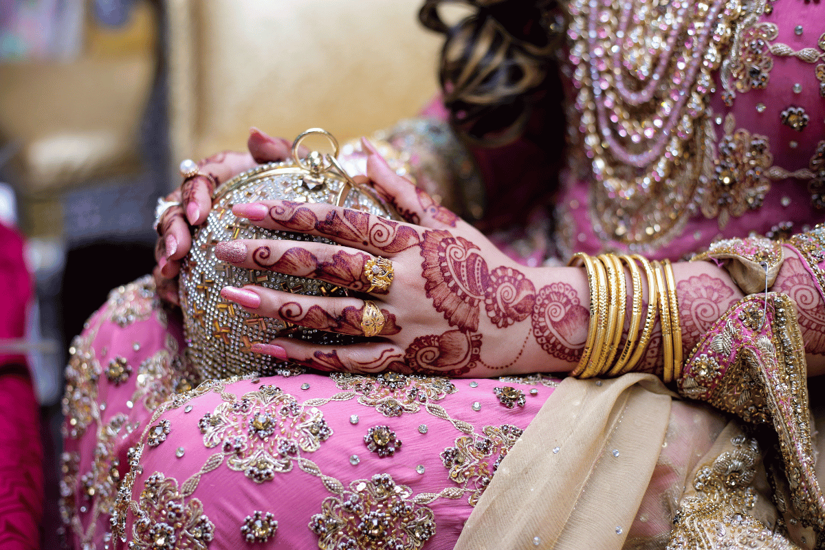 5 Reasons Why You Must Consider Renting Your Bridal Lehenga - Betterhalf