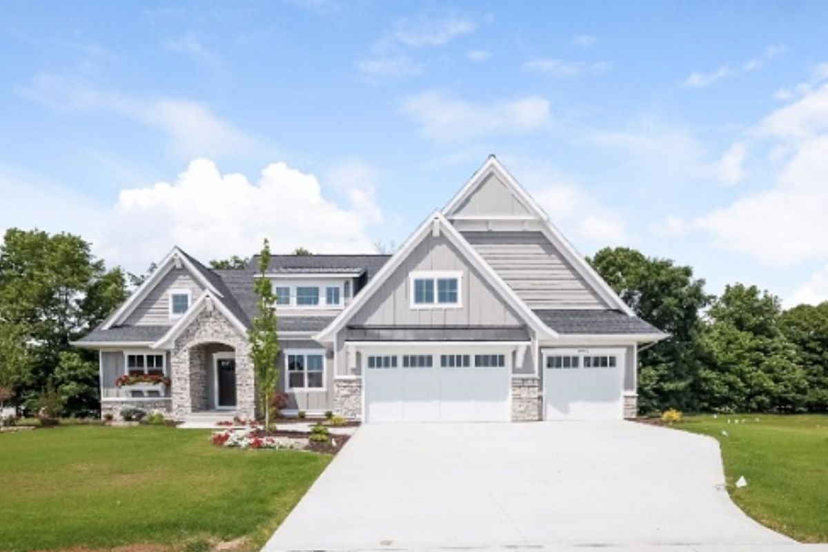 Eagle Creek Homes