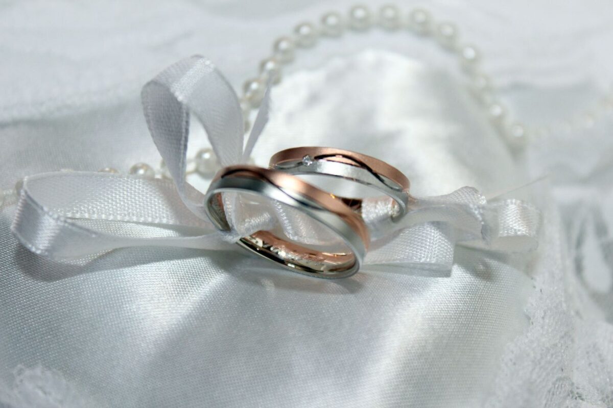 Curved Wedding Rings
